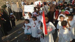 Muslim Brotherhood using children as human chields and force them to wear shrouds