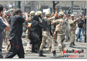 brotherhood women and children release by the egyptian military out of Alfath Mosque 17 august 2013