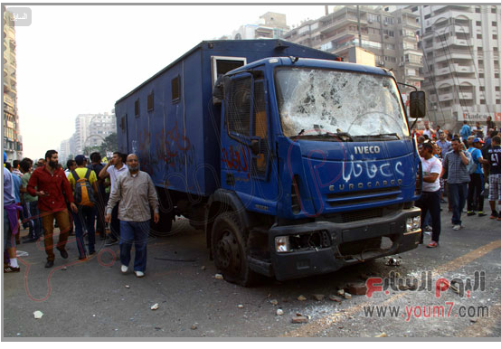 Muslim Brotherhood damaging police trucks and tried to release prisoners Cairo Egypt
