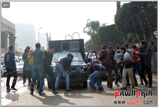Brotherhood students of Ain Shams University burned a police car